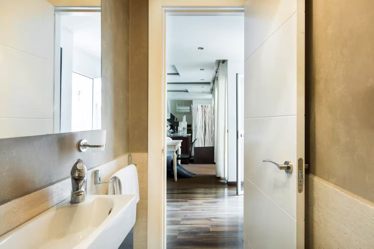 d81b99b0c7c5f5c032030871a4b7f770 - 19