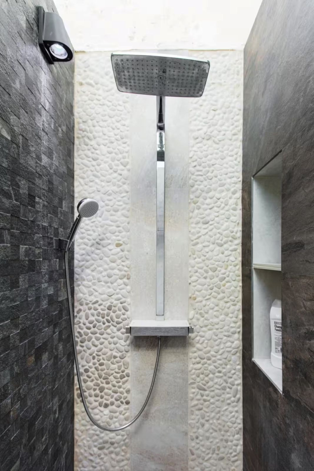 d81b99b0c7c5f5c032030871a4b7f770 - 28