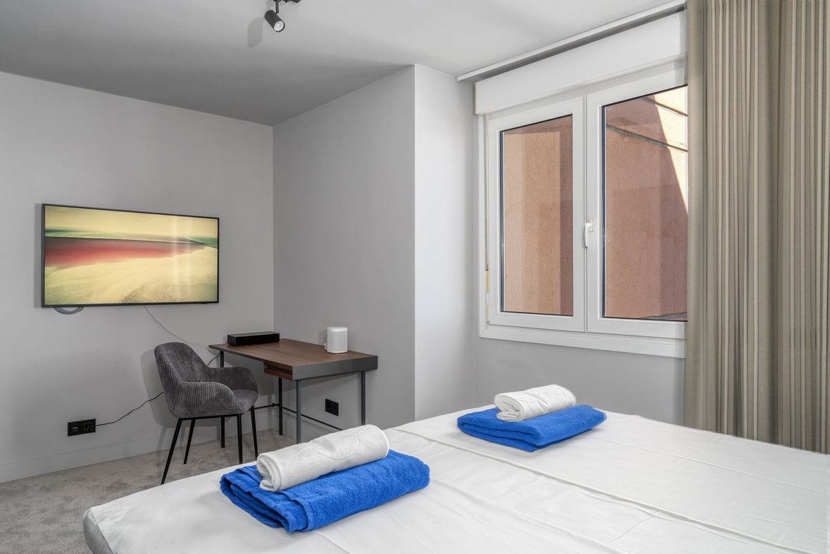 d868f46ac4b9d32f0c92090f59370f13 - 16