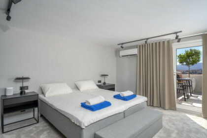 d868f46ac4b9d32f0c92090f59370f13 - 17