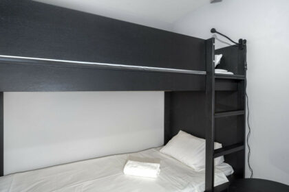 d868f46ac4b9d32f0c92090f59370f13 - 22