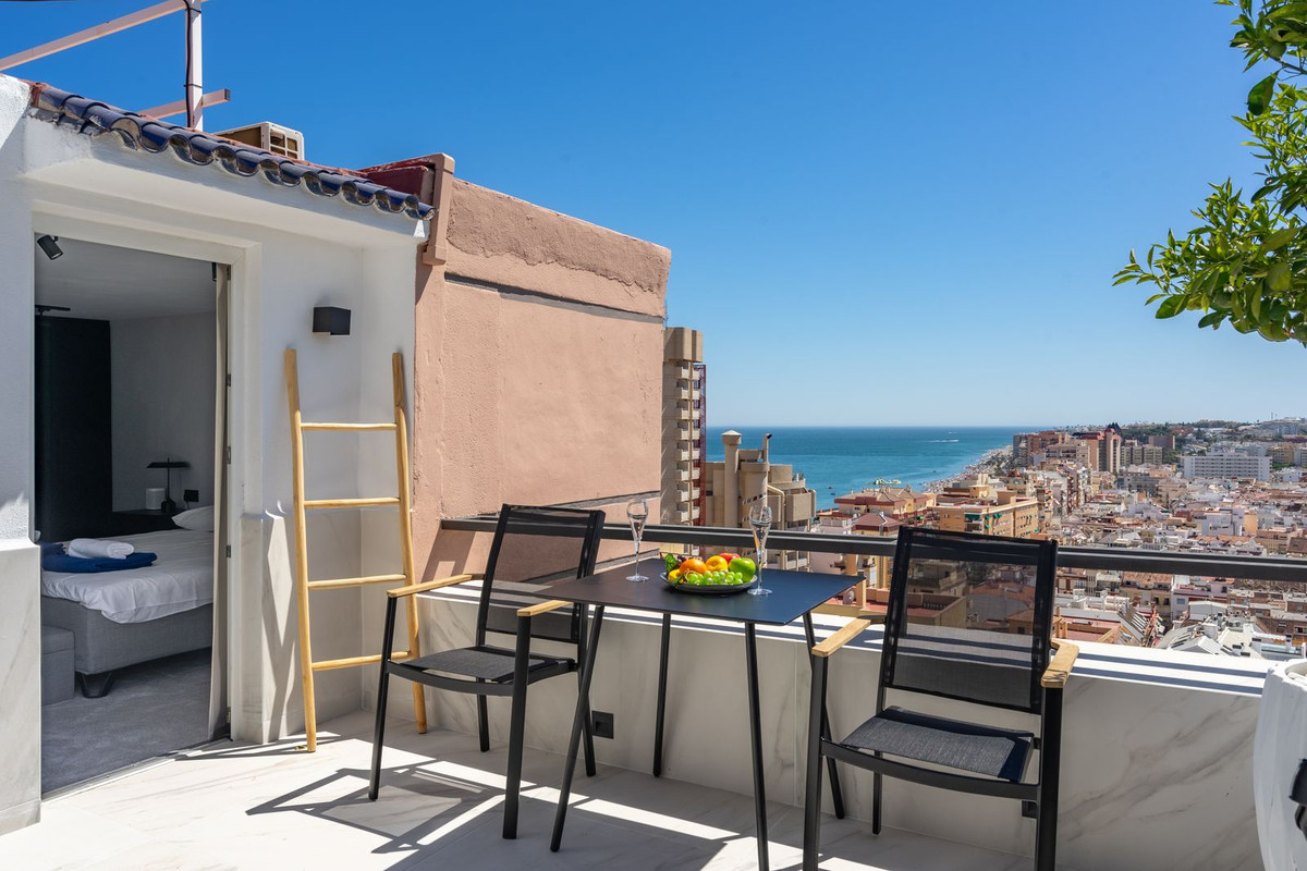 d868f46ac4b9d32f0c92090f59370f13 - 23