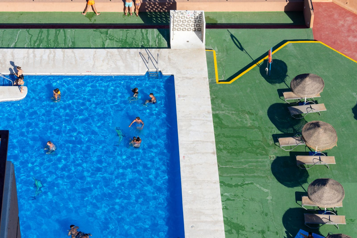 d868f46ac4b9d32f0c92090f59370f13 - 52