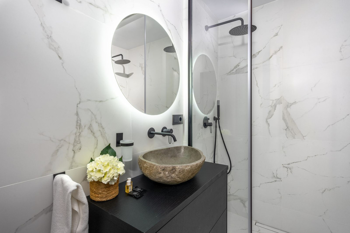 d868f46ac4b9d32f0c92090f59370f13 - 9