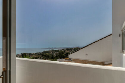 d88e150225e63b12609fedba410a01dc - 16