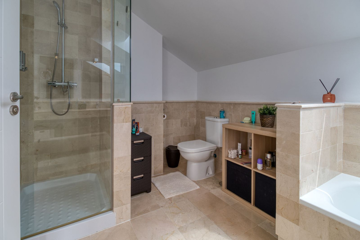 d88e150225e63b12609fedba410a01dc - 17