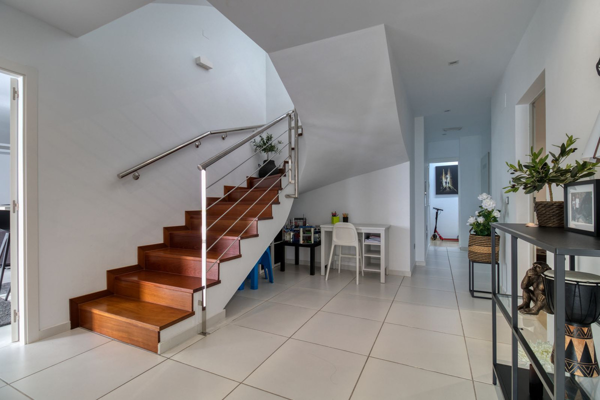 d88e150225e63b12609fedba410a01dc - 30