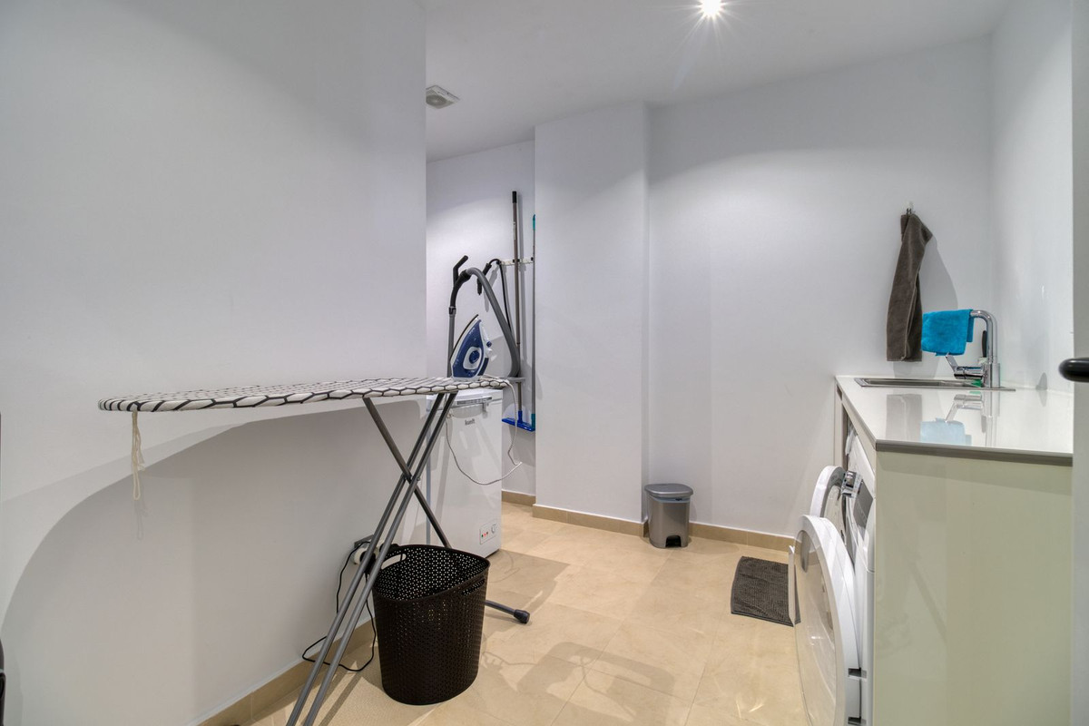 d88e150225e63b12609fedba410a01dc - 40