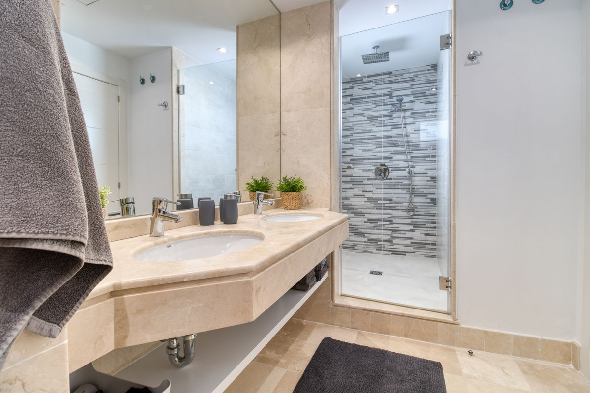 d88e150225e63b12609fedba410a01dc - 47