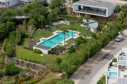 d88e150225e63b12609fedba410a01dc - 50