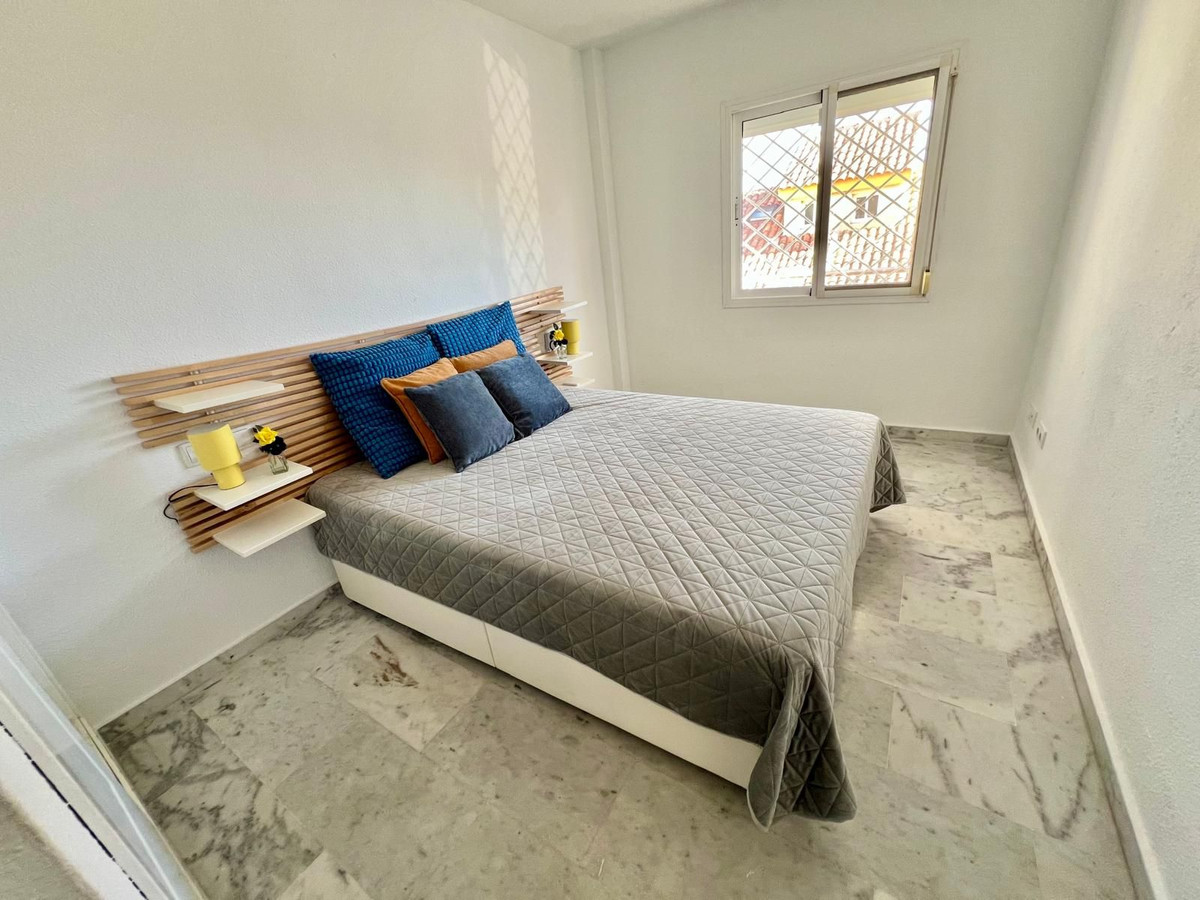 d8998968c5a51e149562ce7e2e07a65f - 17