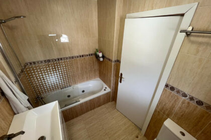 d8998968c5a51e149562ce7e2e07a65f - 25