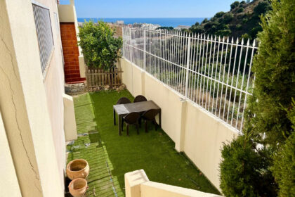 d8998968c5a51e149562ce7e2e07a65f - 27