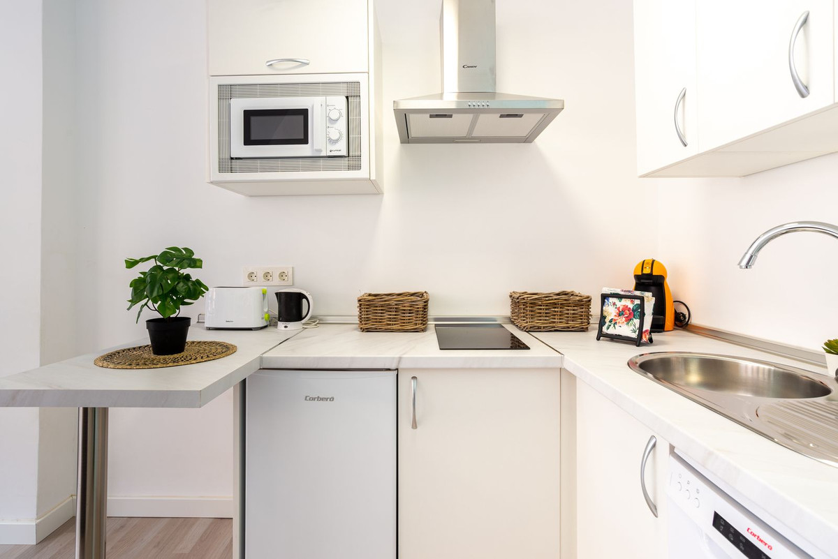 d89a67e4004b7bc8af66c30af93dd660 - 4