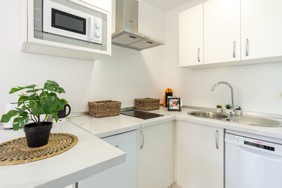 d89a67e4004b7bc8af66c30af93dd660 - 7