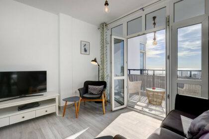 d8abd5bde7aaebe205e2db8719db1755 - 16