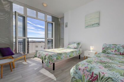 d8abd5bde7aaebe205e2db8719db1755 - 22