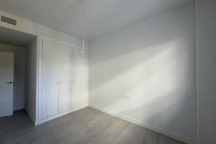 d8e184877a7e14fd0d5249f9e182a3a4 - 11