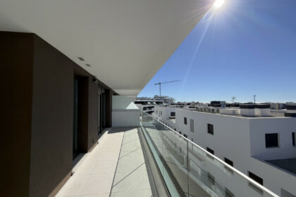 d8e184877a7e14fd0d5249f9e182a3a4 - 19