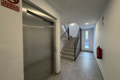 d8e184877a7e14fd0d5249f9e182a3a4 - 20