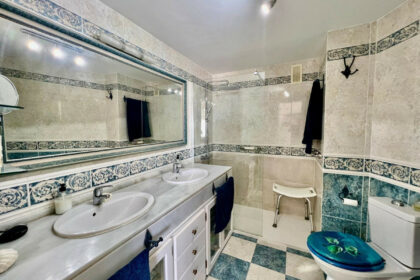 d9580f1b9eaa14233a45eac32a43c0b6 - 24