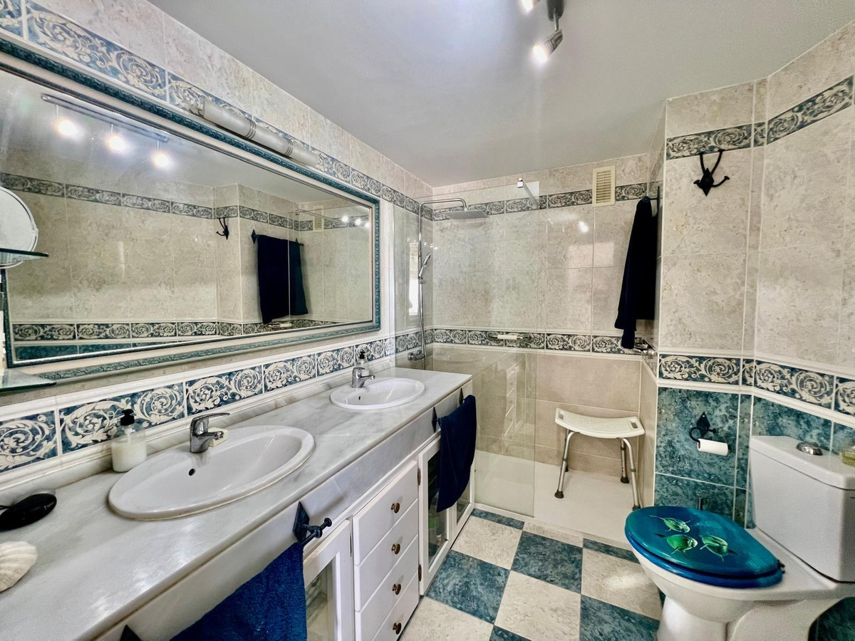 d9580f1b9eaa14233a45eac32a43c0b6 - 24