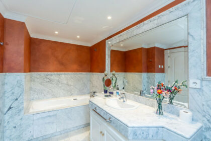 d971c8d52f91364fcb88e7f8aeba4fbb - 33