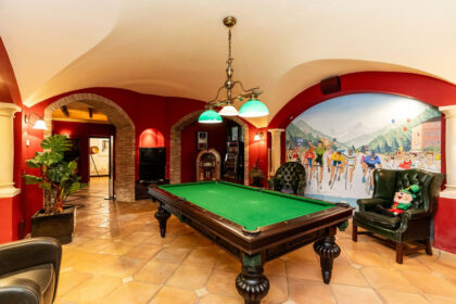 d971c8d52f91364fcb88e7f8aeba4fbb - 39