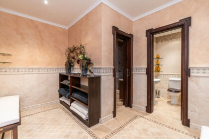 d971c8d52f91364fcb88e7f8aeba4fbb - 47