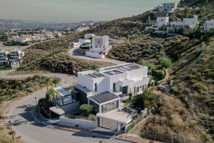 d9b2dd54ab001bdcbb78d0a8518fc4d1 - 23