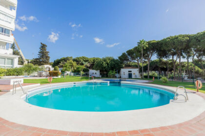 d9e5121abac0b525938a26ca30ffacbc - 23