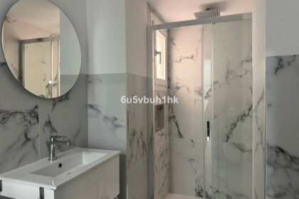 d9f0bb3dec6c81626293f06935eeb35d - 19