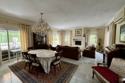 da496c9cfc43934c4f79b1724743dda9 - 12