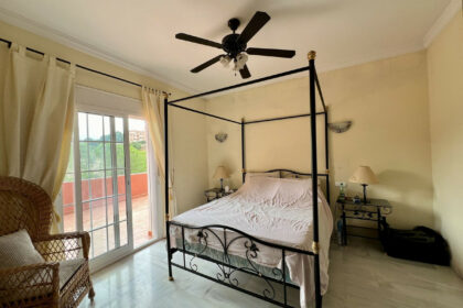 da496c9cfc43934c4f79b1724743dda9 - 16