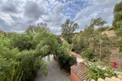 da496c9cfc43934c4f79b1724743dda9 - 20