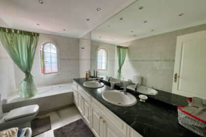 da496c9cfc43934c4f79b1724743dda9 - 25