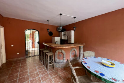 da496c9cfc43934c4f79b1724743dda9 - 32