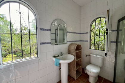 da496c9cfc43934c4f79b1724743dda9 - 34