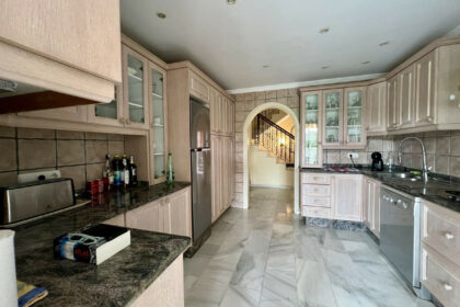 da496c9cfc43934c4f79b1724743dda9 - 7