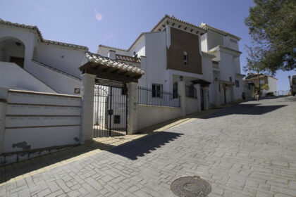 daf294301b186793b7d4e92742d3898a - 16