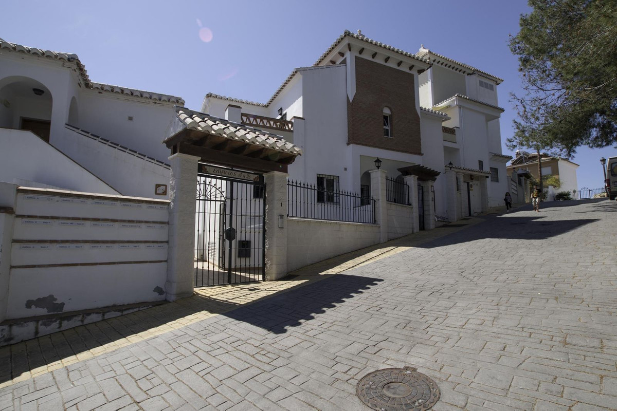 daf294301b186793b7d4e92742d3898a - 16