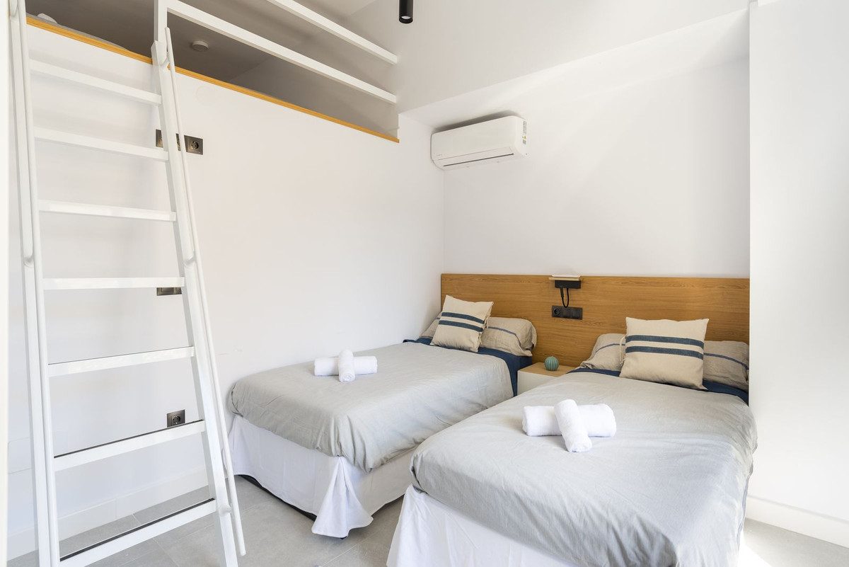 daf2f5303a3732d22ef62ee0c2545c94 - 11