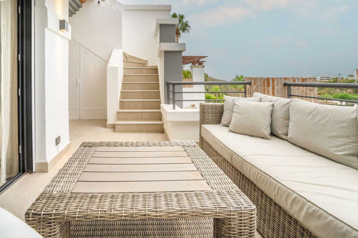 db50a11e955c8279ff8c1147f6651450 - 16