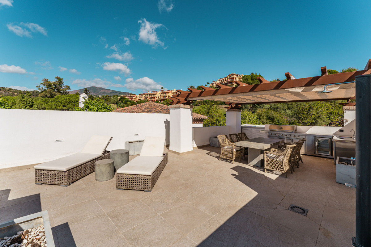 db50a11e955c8279ff8c1147f6651450 - 17