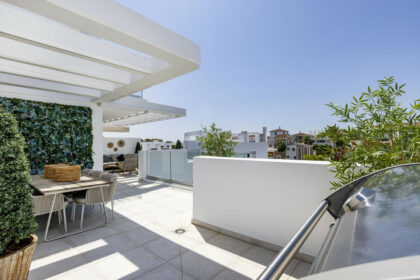 db92ed16e8f3d989bb1bbf3b9bf47fad - 13