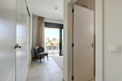 db92ed16e8f3d989bb1bbf3b9bf47fad - 15