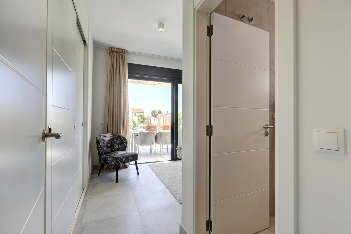 db92ed16e8f3d989bb1bbf3b9bf47fad - 15