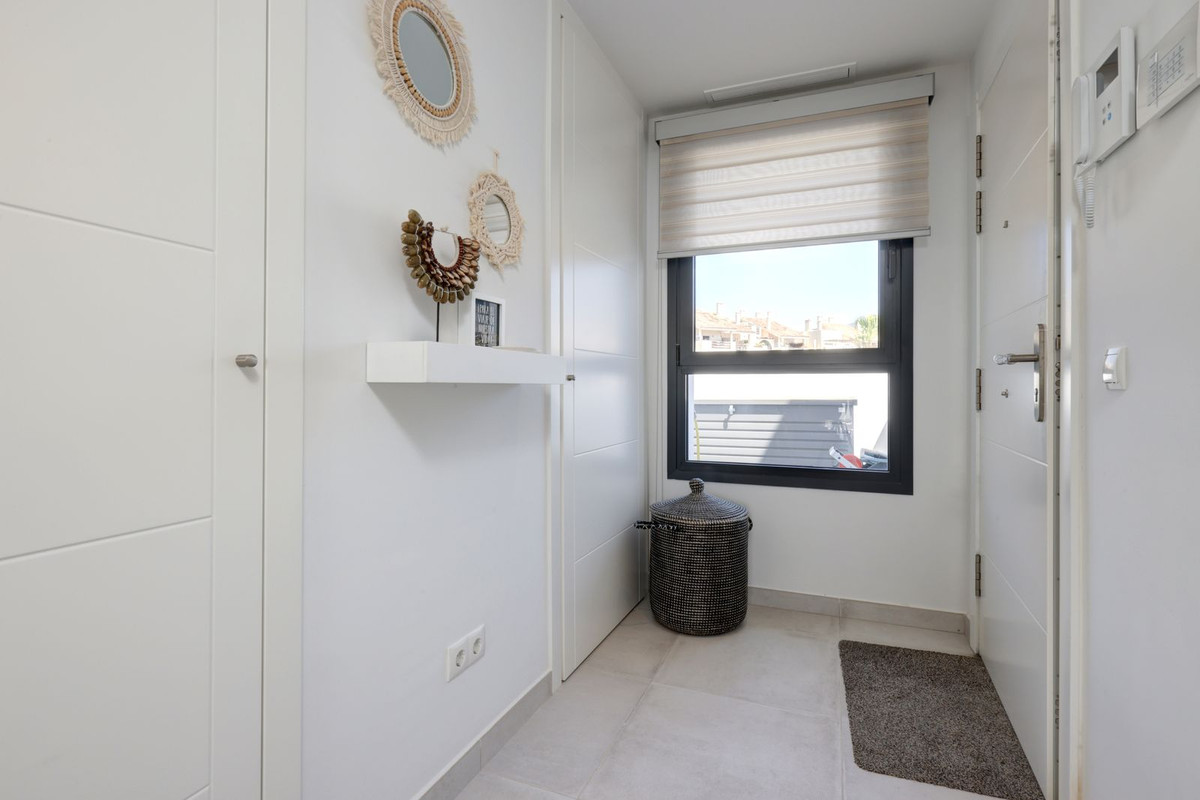 db92ed16e8f3d989bb1bbf3b9bf47fad - 28