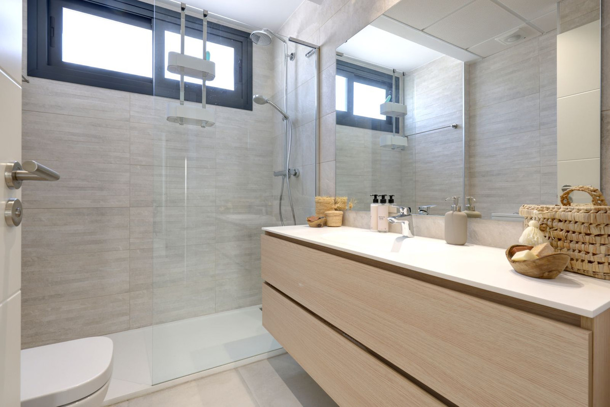 db92ed16e8f3d989bb1bbf3b9bf47fad - 29