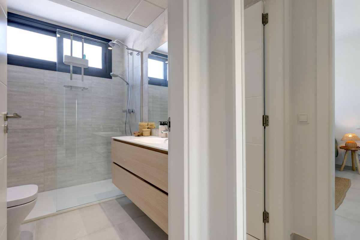 db92ed16e8f3d989bb1bbf3b9bf47fad - 30